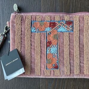 Wristlet purse. Velour beaded initial T.